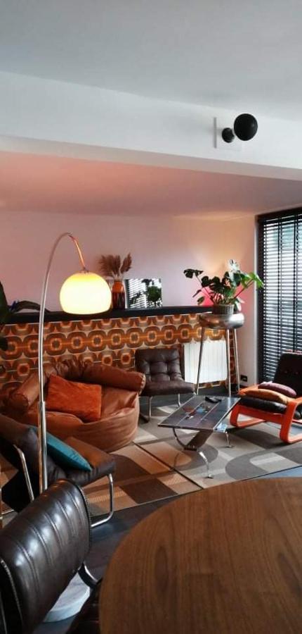 Appartement loft Vintage vue sur le château Bouillon Extérieur photo